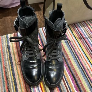 Tod’s boots size 37